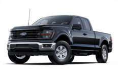 Truck Ford F150 or Similar 